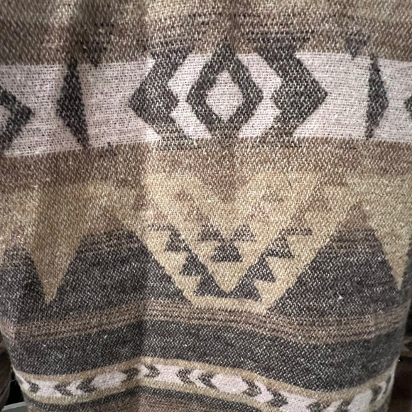 “Shacket” - Picture 5 of 7